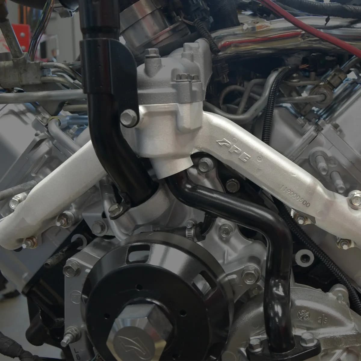 07.510 gm 6.6l Duramax Engine Coolant Thermostat Housing Single Sensor