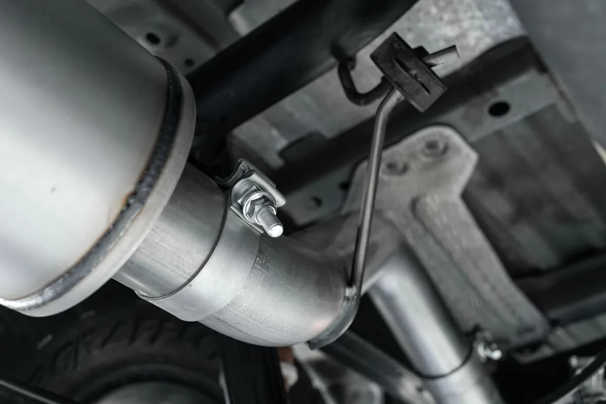 Armor Lite Cat Back Exhaust System; 3 in.; Incl. Front Pipe/Muffler/Tailpipe/Hardware/4 in. OD Tip; Single Side Exit; Aluminized;