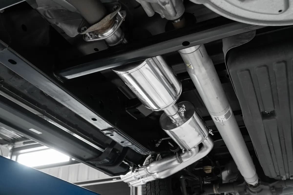 Armor Pro Cat Back Exhaust System; 3 in.; Incl. Front Pipe/Ext. Pipe/Muffler/Tailpipe/Hardware/4 in. OD Tip; Pre-Axle Dual Outlet; Street Version; T304 Stainless Steel;