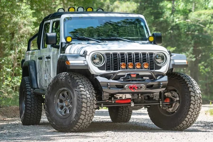 2018-2025 Jeep Wrangler JL/JT Premium Front Ghost Stubby Bumper w/ Pre-Runner Guard