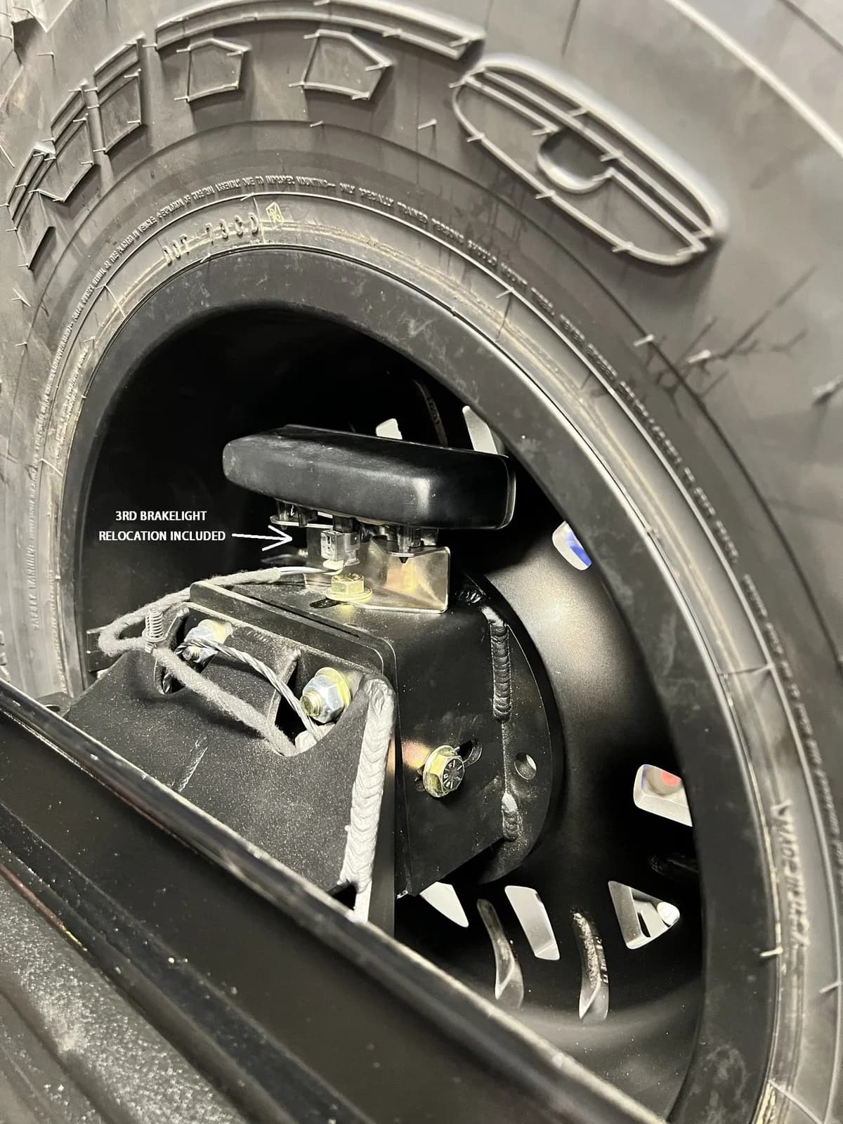 18c Wrangler Heavyduty Hinged Spare Tire Carrier Powder Coated Black