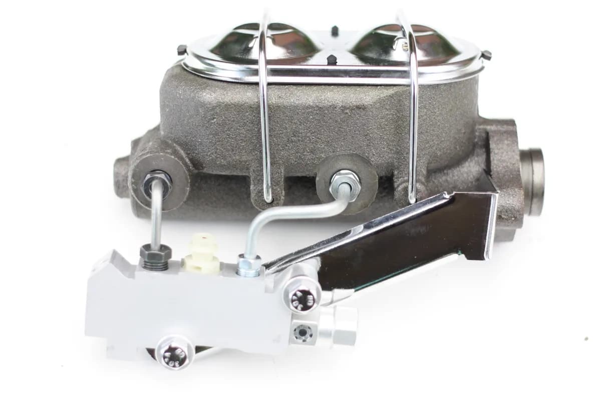 Leed Brakes M_BB4 Master cylinder kit 1-1/8 inch bore chrome lid with disc/disc valve