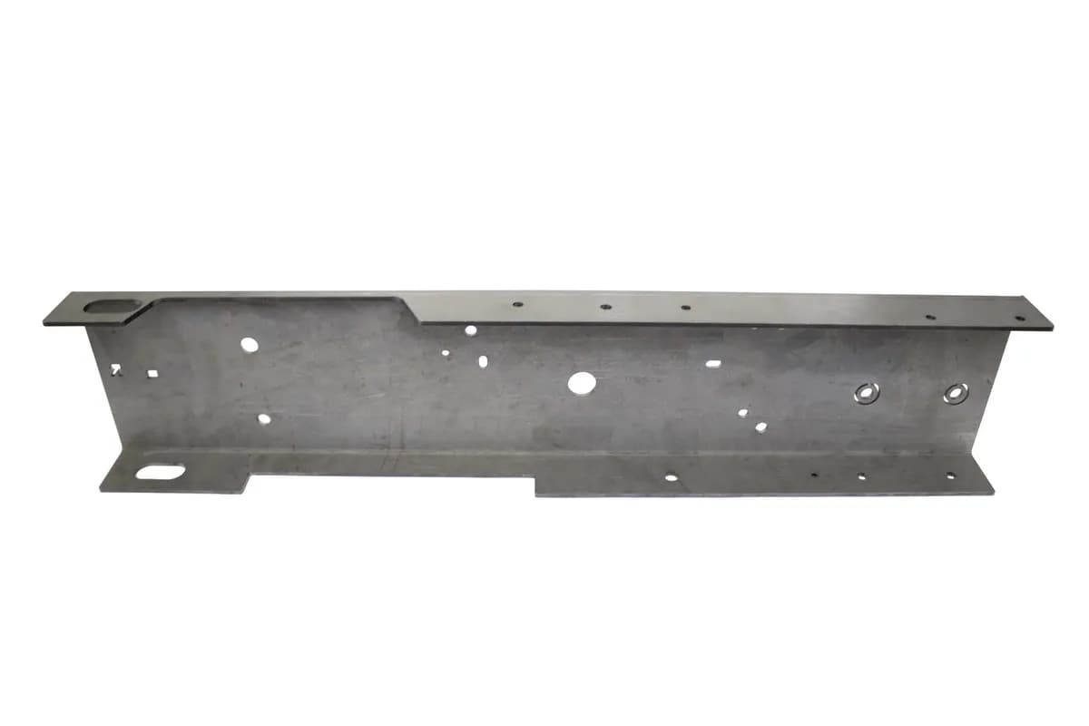 1999-2006 Chevy Siverado Ext Cab And Gmc Sierra Ext Cab Center Forward Frame Section Right Side