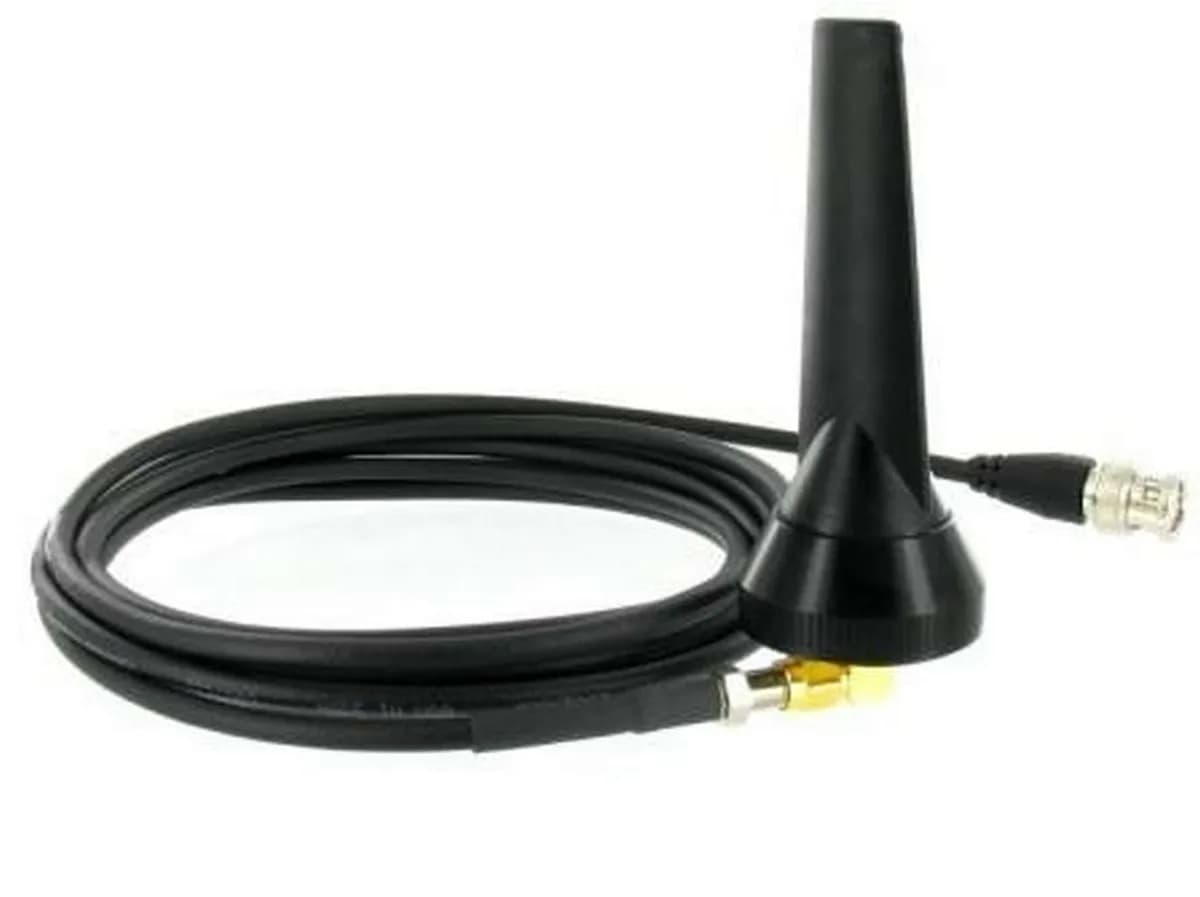 Antenna Kit - Ultra High Frequency 3db Phantom Surface Mount With 9' Cable