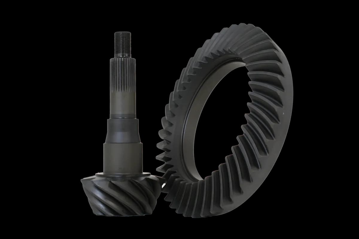 Revolution Gear and Axle Ford 9.75 Inch 2011 4.88 Ratio 31 Spline Ring and Pinion Revolution Gear