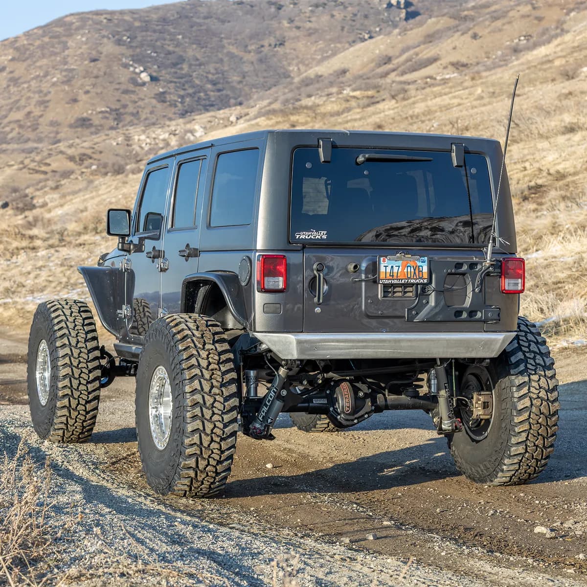 0718 Wrangler Legacy Rear Bumper Kit Raw