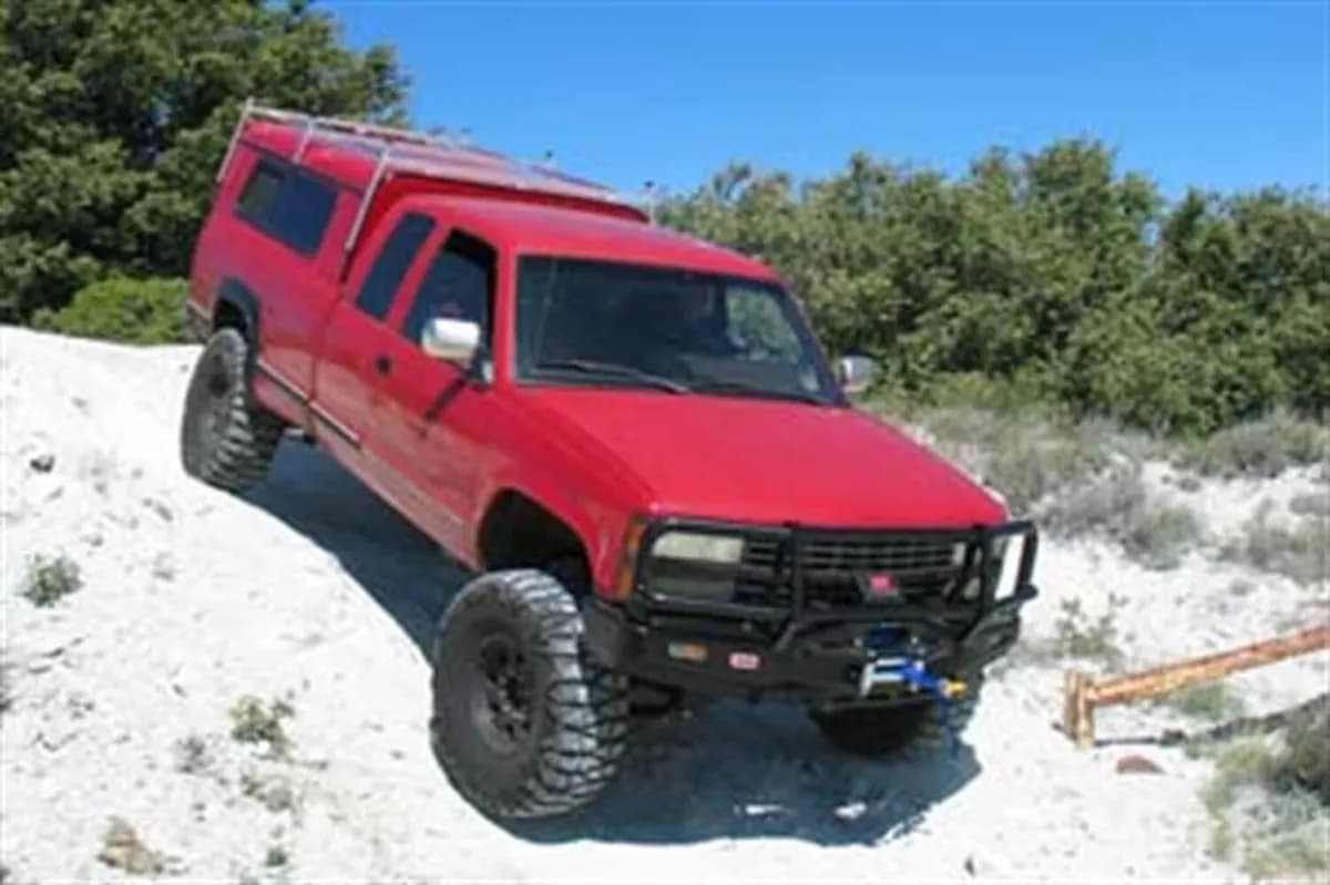 8899 gm ck Full Size Pickup Deluxe Bar