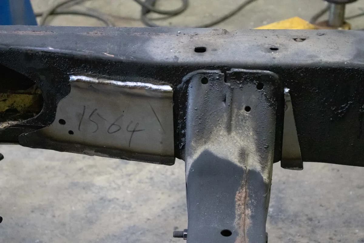 2005-2015 Toyota Tacoma Access Cab And Crew Cab 2003-2009 Toyota 4runner Center Frame Section Right Side