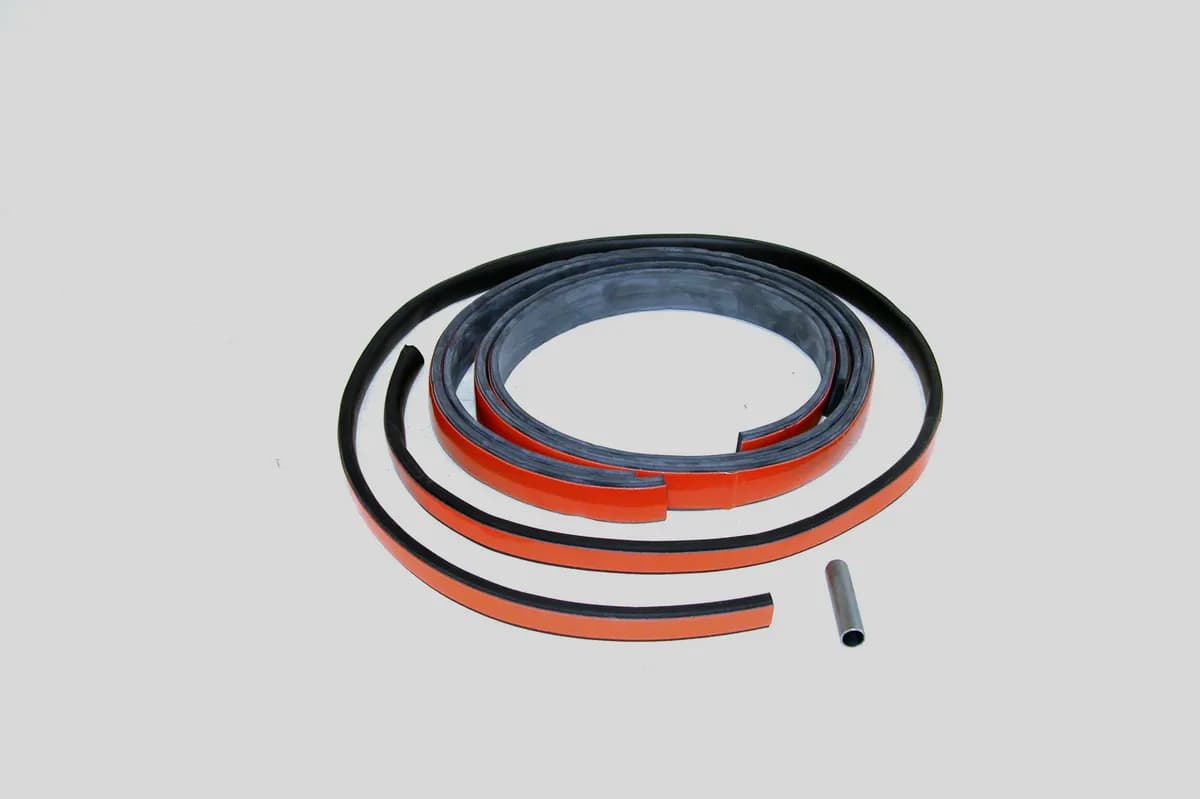 Fairchild Industries D4012 Sponge Seal Kit - Hardtop to Body