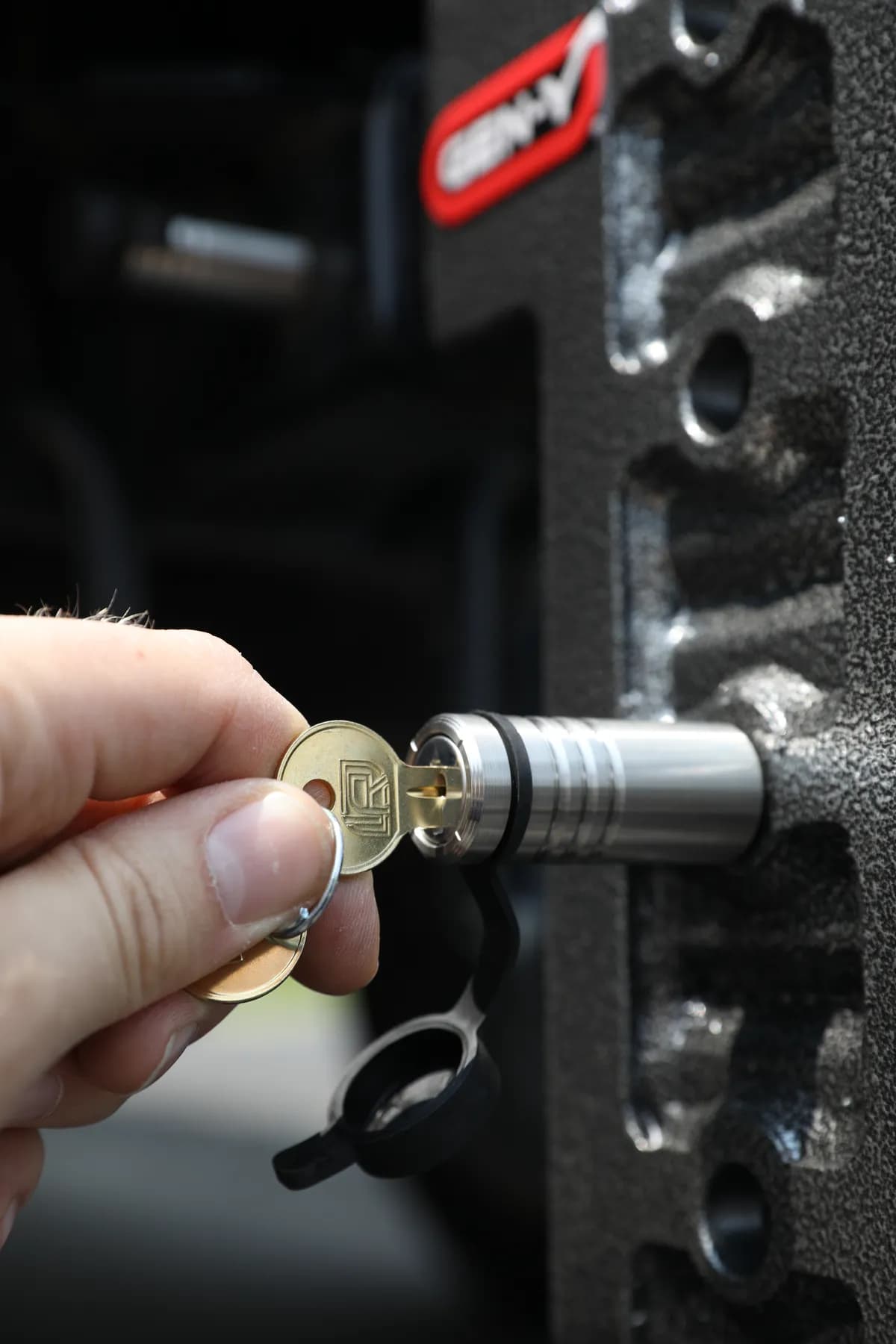 1 Pack - (1) 5/8 x 3-1/8 Span Hitch Lock - 2 Keys Included Fitment: Phantom 5K Phantom-X 7K 16K Mega Duty 10K 16K Boss 10K 16K Glyder 7K