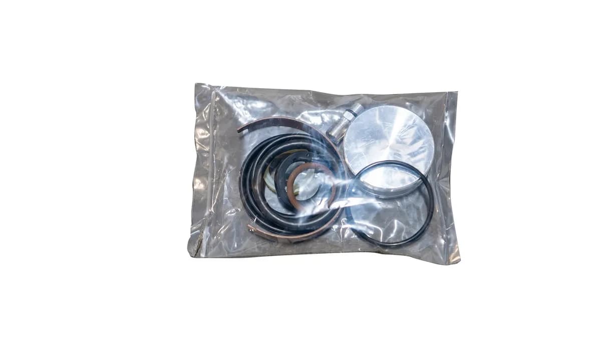 Shock Absorber Rebuild Kit; 2.25 in.; w/Reservoir; Incl. Replacement O-Rings; Seals;