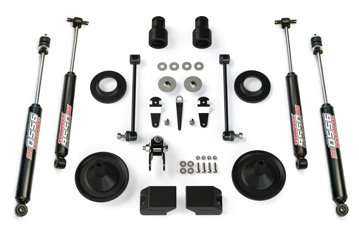 Teraflex 2.5in Performance Spacer Lift Kit & 9550 VSS Twin-Tube Shocks - JK
