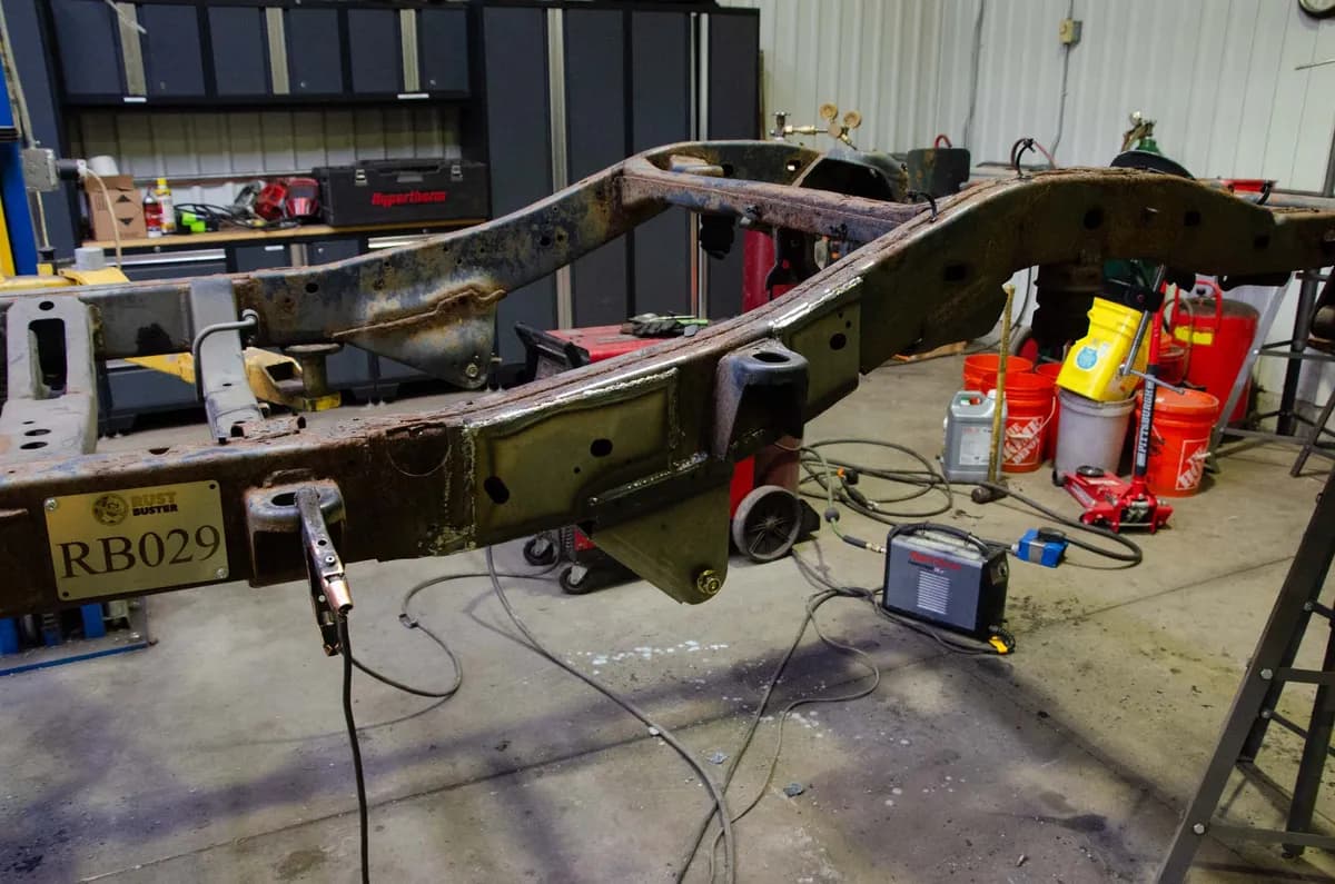 Rust Buster Leaf Spring Frame Repair Passenger Side Kit For 2006-2010 Hummer H3 RB7516