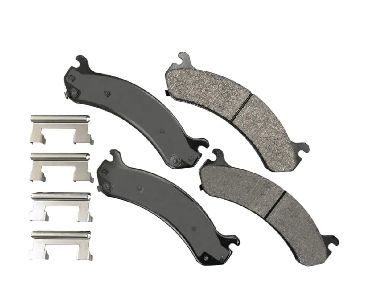 Brake Pads Front GM 2500 / 3500 01-20