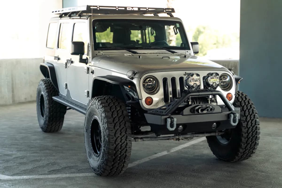 DV8 Offroad FDJK-07 Jeep Wrangler JK Slim Fender Flares