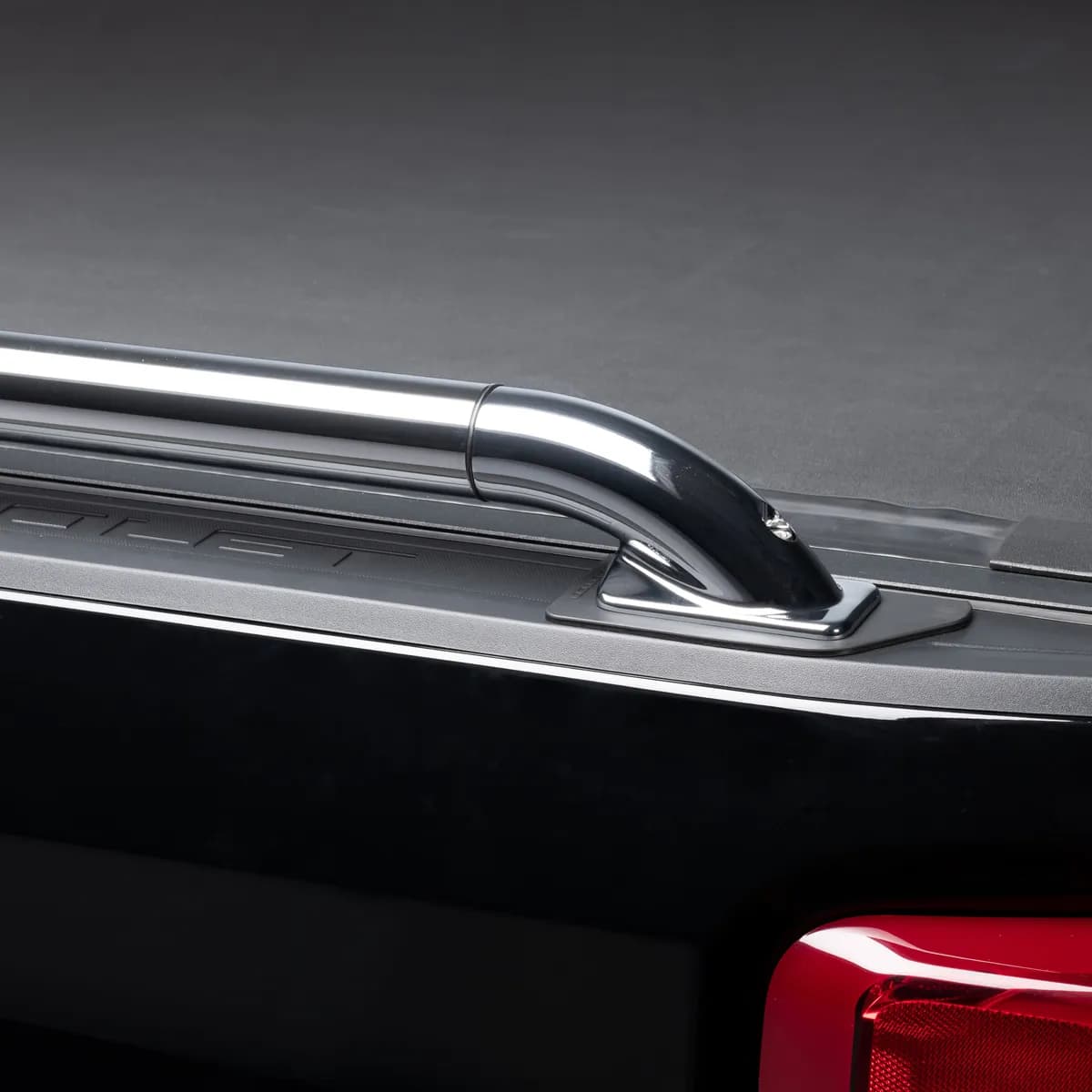 19c Silverado/Sierra 6.5ft Bed Putco Ssr Locker Side Rails Chrome