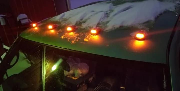 Jeep Cherokee Lopro Wireless Solar-Powered Truck Cab Amber LED Light 5-Piece Roof System - no Drilling, no Holes, no Wiring