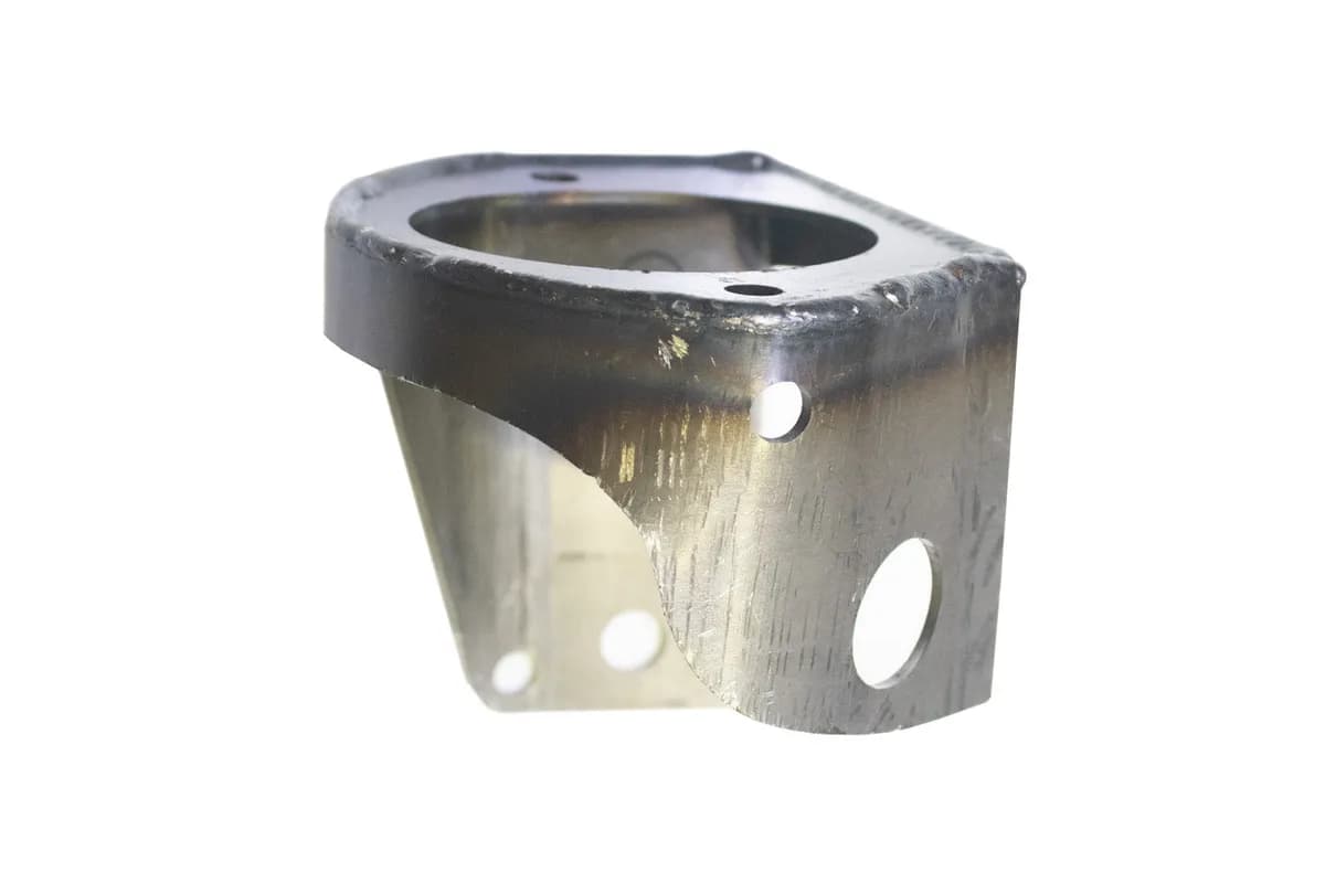 Rust Buster 2015-2020 Chevy Tahoe Suburban Gmc Yukon Yukon XL Cadillac Escalade Center Rear Body Mount Right Side Rb7431r