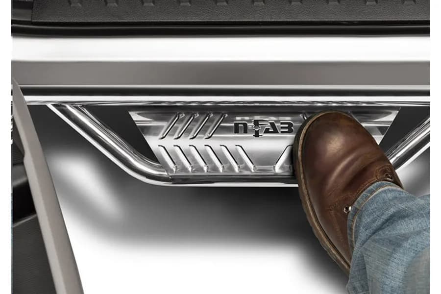 18c Wrangler JL 4 Door SUV Srw Podium Full Length Step System/Gear Polished Stainless