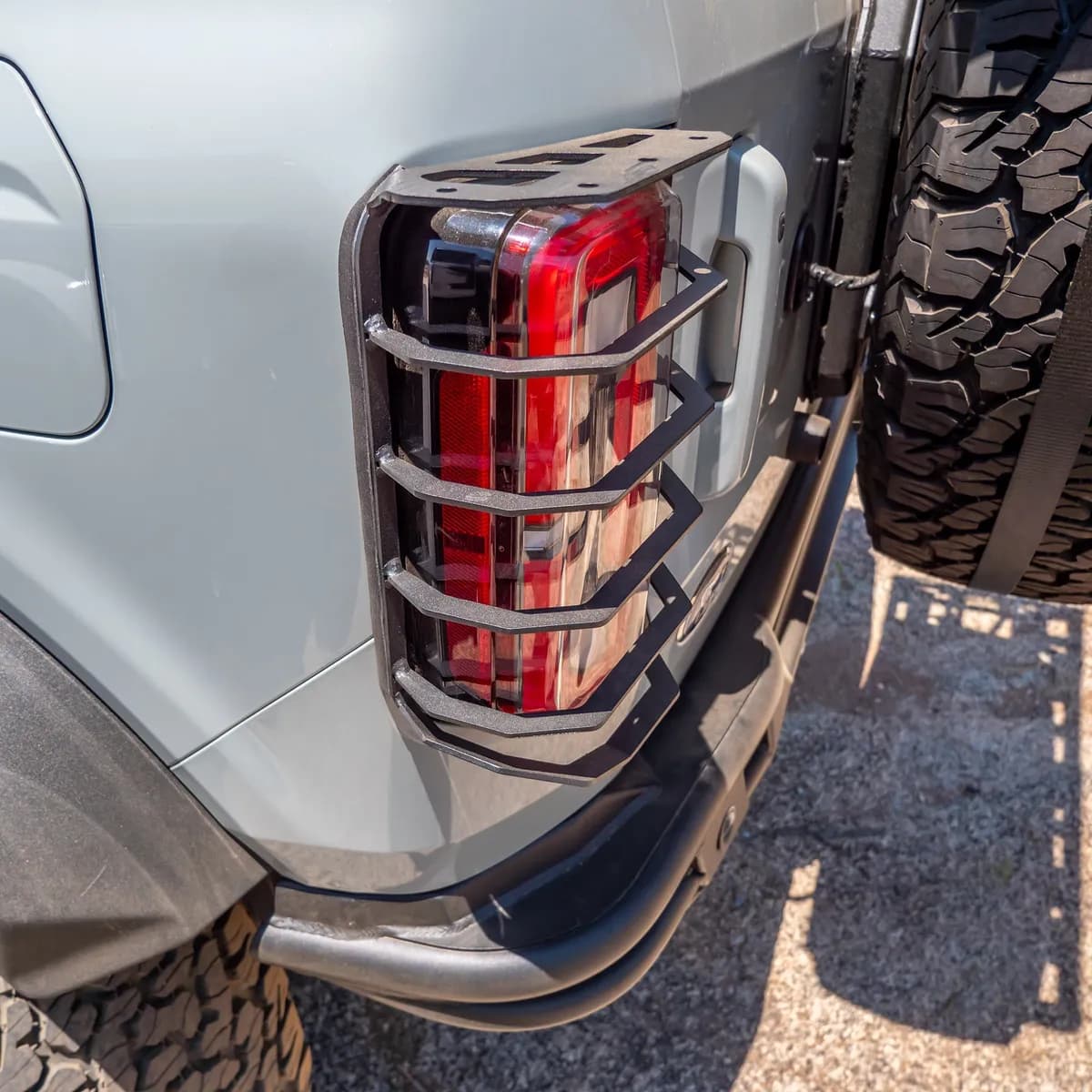 21c Bronco (Excludes Raptor) Rear Tail Light Guards