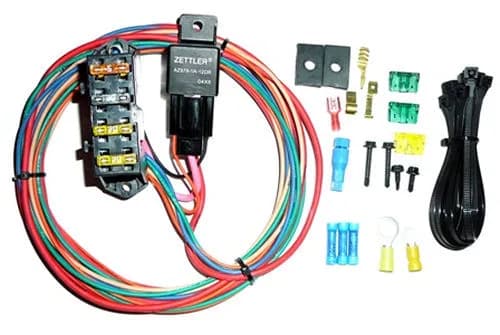 3-Circuit High Amperage Auxiliary Fuse Block; 3 Ignition-Hot Circuits; Uses One 40 Amp Relay;