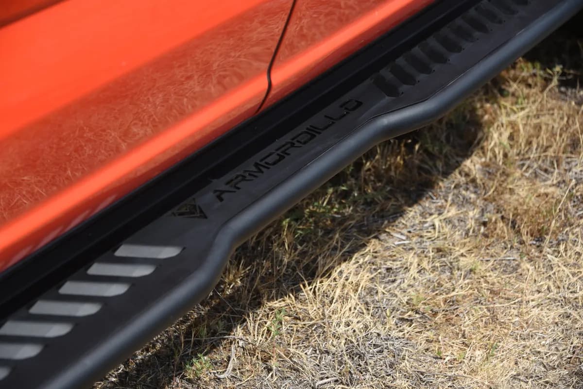 Armordillo 2018-2024 Jeep Wrangler 4 Door FX Running Boards W/LED - Matte Black