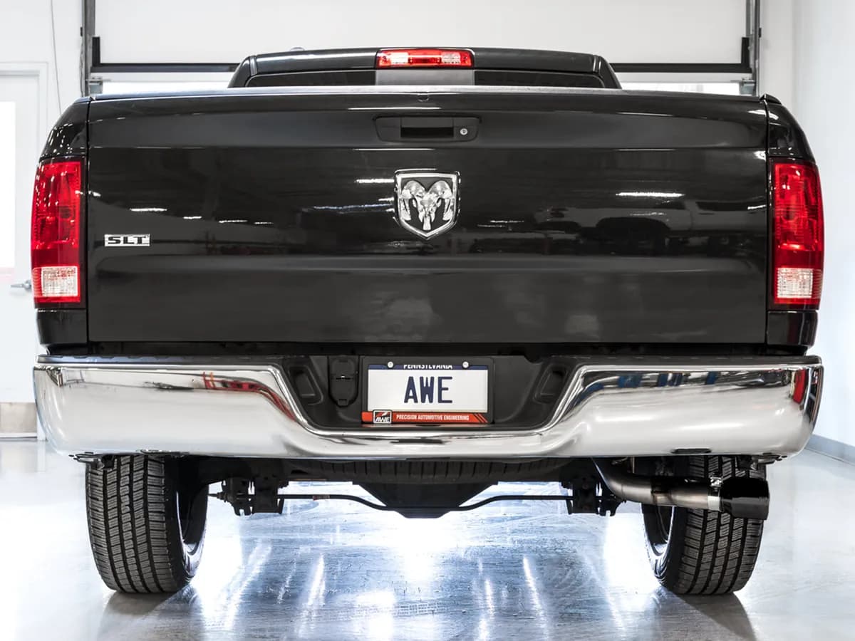 AWE 0FG Single Side Exit Catback Exhaust for 4th Gen RAM 1500 5.7L (without bumper cutouts) - Dual Diamond BlackTips