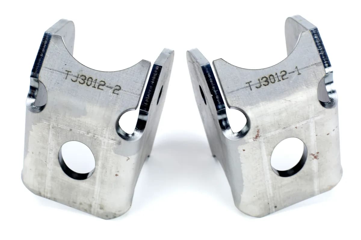 9306 Jeep TJ Dana 30 HD Lca Brackets Normal Hole