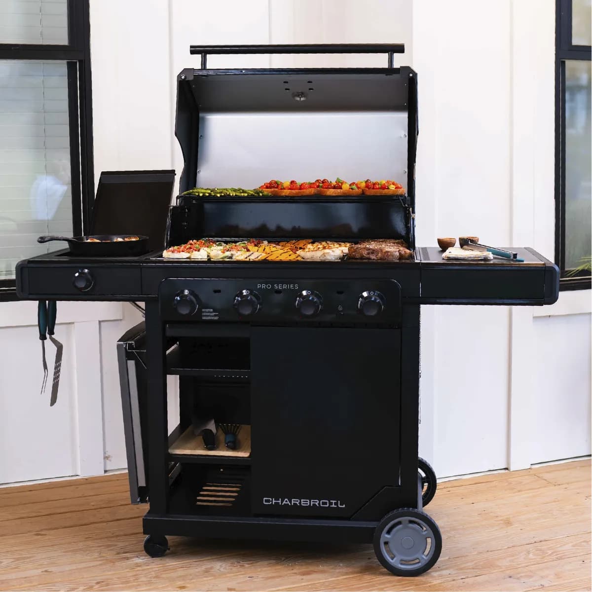 Pro Series™ 4-Burner Gas Grill and Griddle with Side Burner