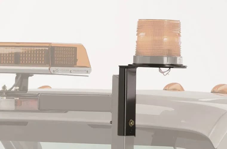 Backrack 1999-2024 Universal Universal Light Brkt 6.1/2in Base Ds/Ps 81003