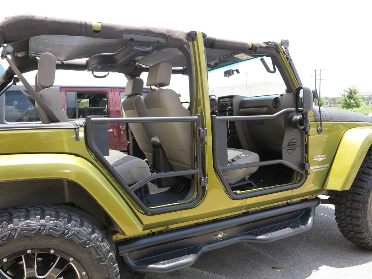 0718 Wrangler Unlimited 4DR Fine Textured Black Rear Doors