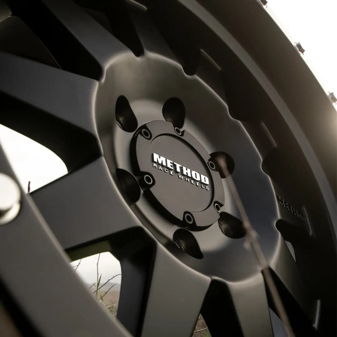 Center Cap 108mm cb Flush Black Push Thru