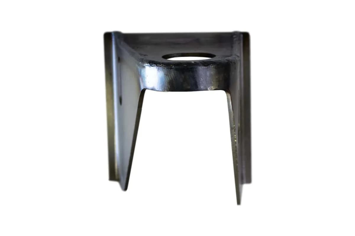 Rust Buster 2011-2018 Chevy Silverado 2500hd And 3500hd Gmc Sierra 2500hd And 3500hd Center Cab Mount Left Side Rb7832l