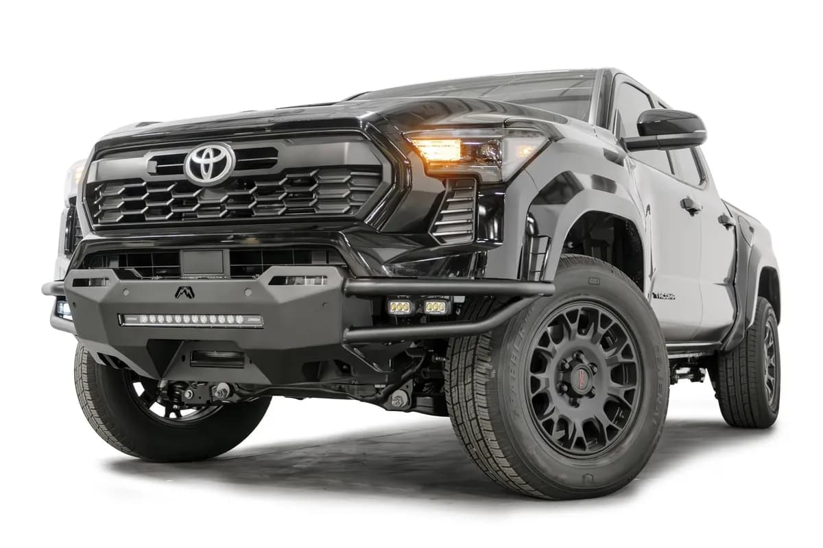 Vengeance Winch Front Bumper; w/No Guard; Black Powder Coated;