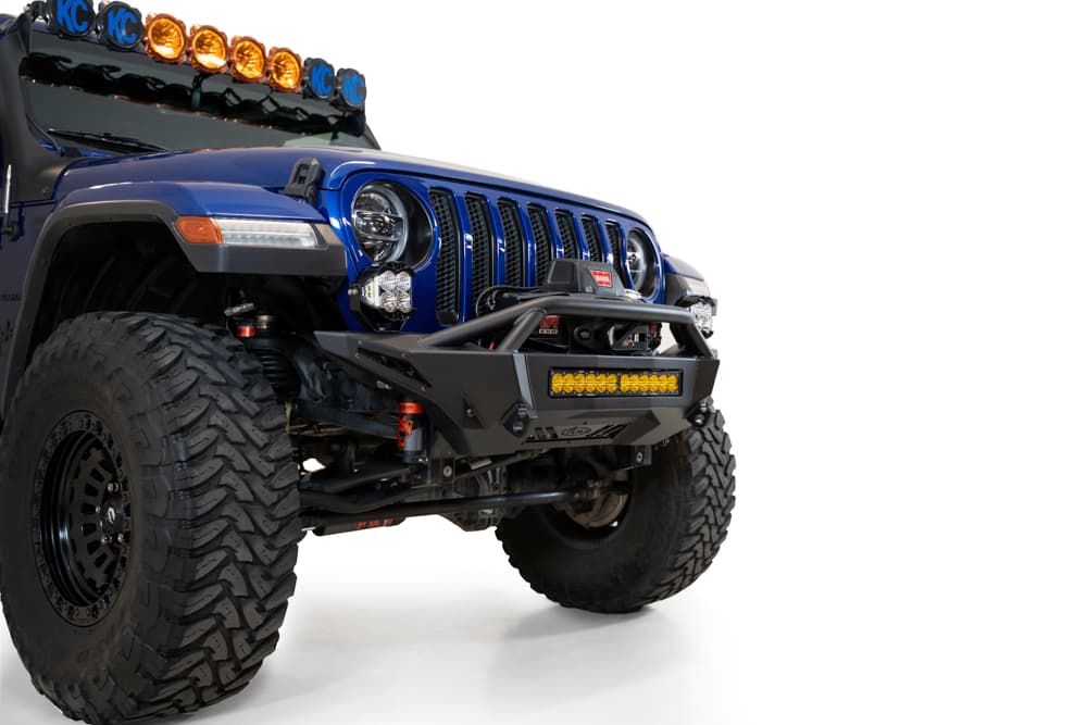 18C WRANGLER STEALTH FIGHTER FRONT BUMPER W/D RING & WINCH MOUNT UNIVERSAL 20IN MOUNTS BLACK