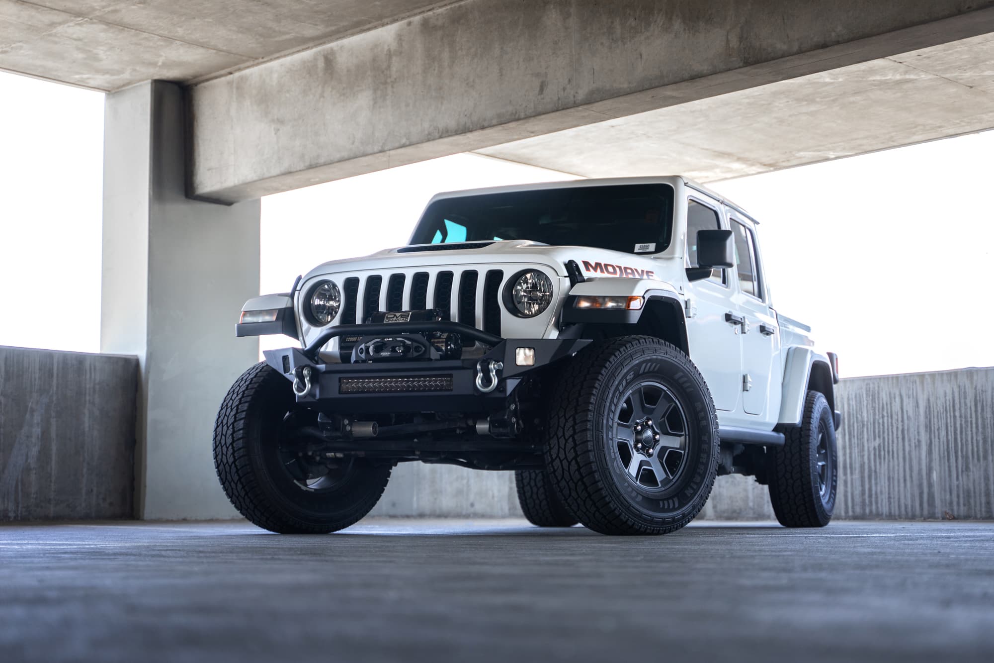 DV8 Offroad DV8 Offroad FBJL-07 Jeep Wrangler JL & Gladiator JT FS-7 Mid-Width Winch Front Bumper
