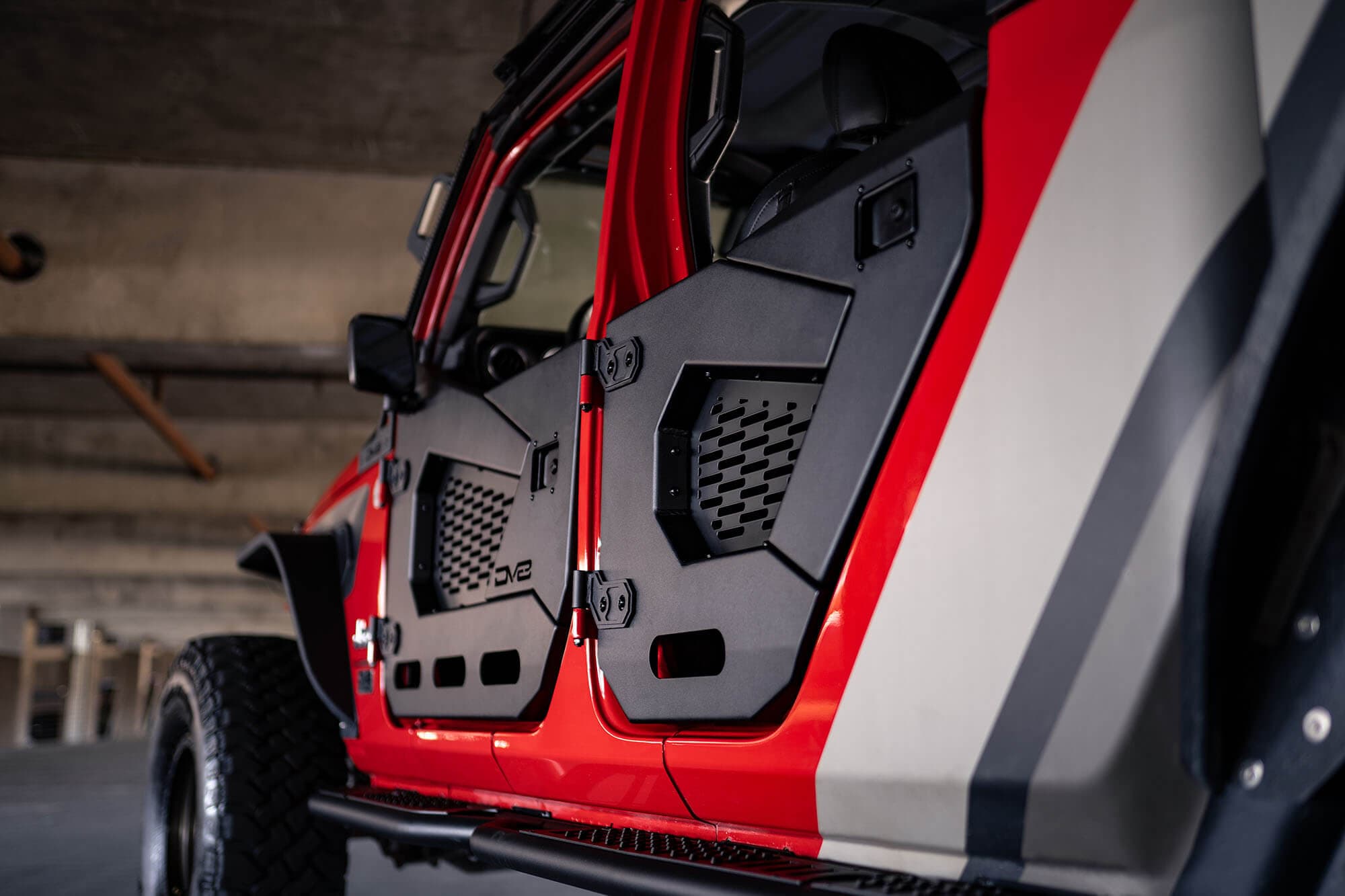 DV8 Offroad 18C WRANGLER JL/GLADIATOR JT SPEC SERIES HALF DOORS REAR SET