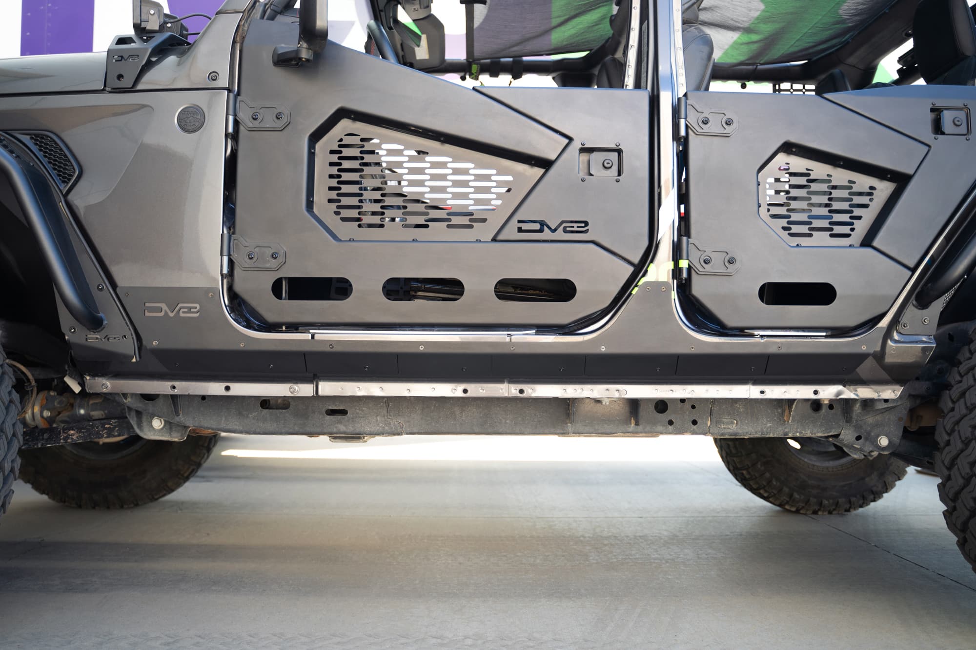 DV8 Offroad DV8 Jeep Wrangler JL 4-Door | Rock Skins