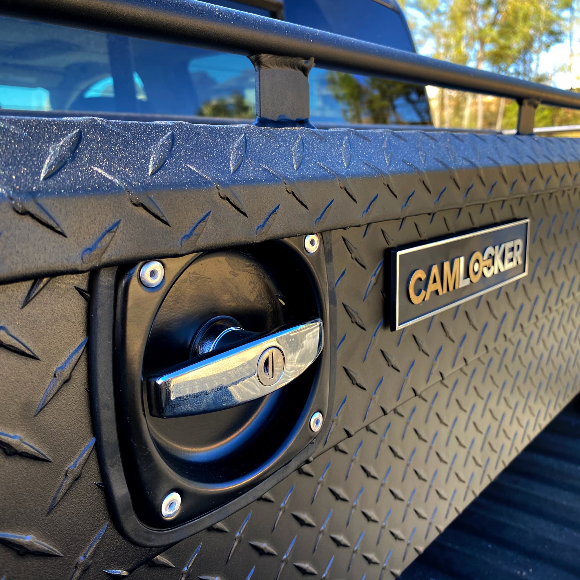 Cam 63in Crossover Low Profile Notched Matte Black product image