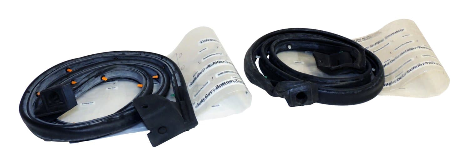 Crown Automotive Jeep Replacement DOOR WEATHERSTRIP KIT FOR 19972006 JEEP TJ WRANGLER W/ HALF STEEL DOORS