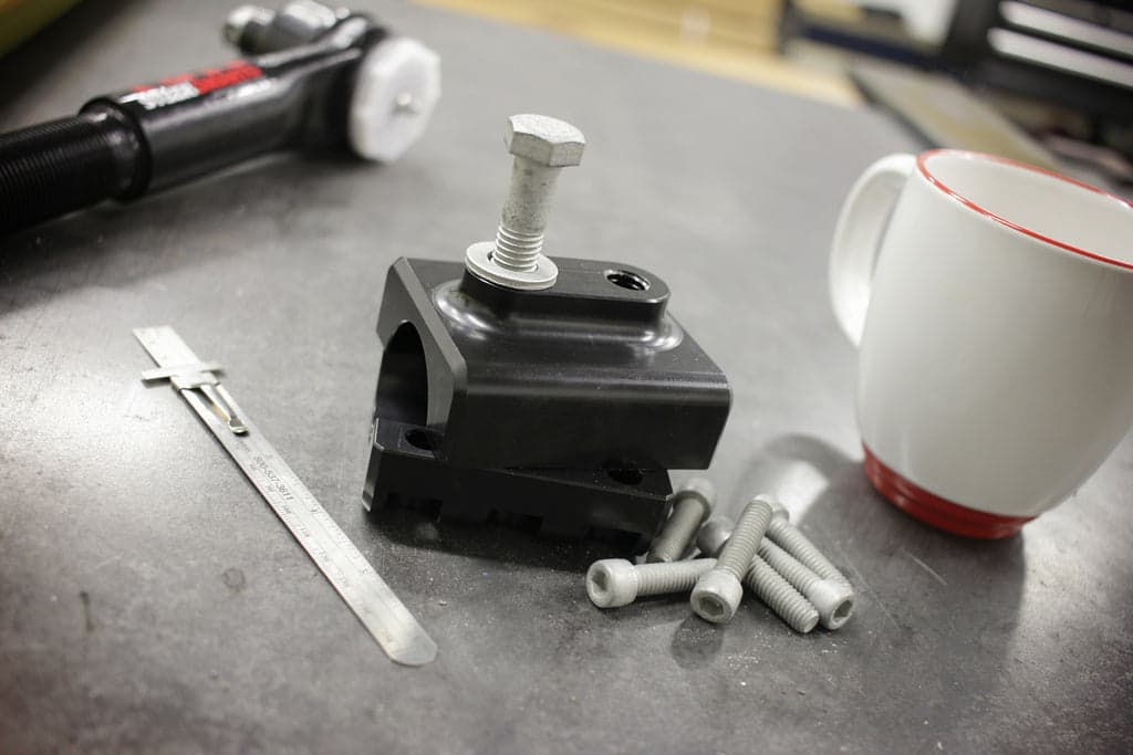 Steer Smarts 41035001 YETI XD Series Steering Damper Bracket fits 1.625 O.D. tie rods. Very robust. product image