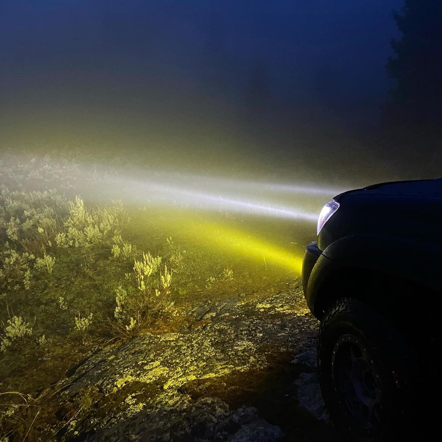 FNG SAE Fog Light Kit Jeep JK Amber 07-18 Vivid Lumen product image