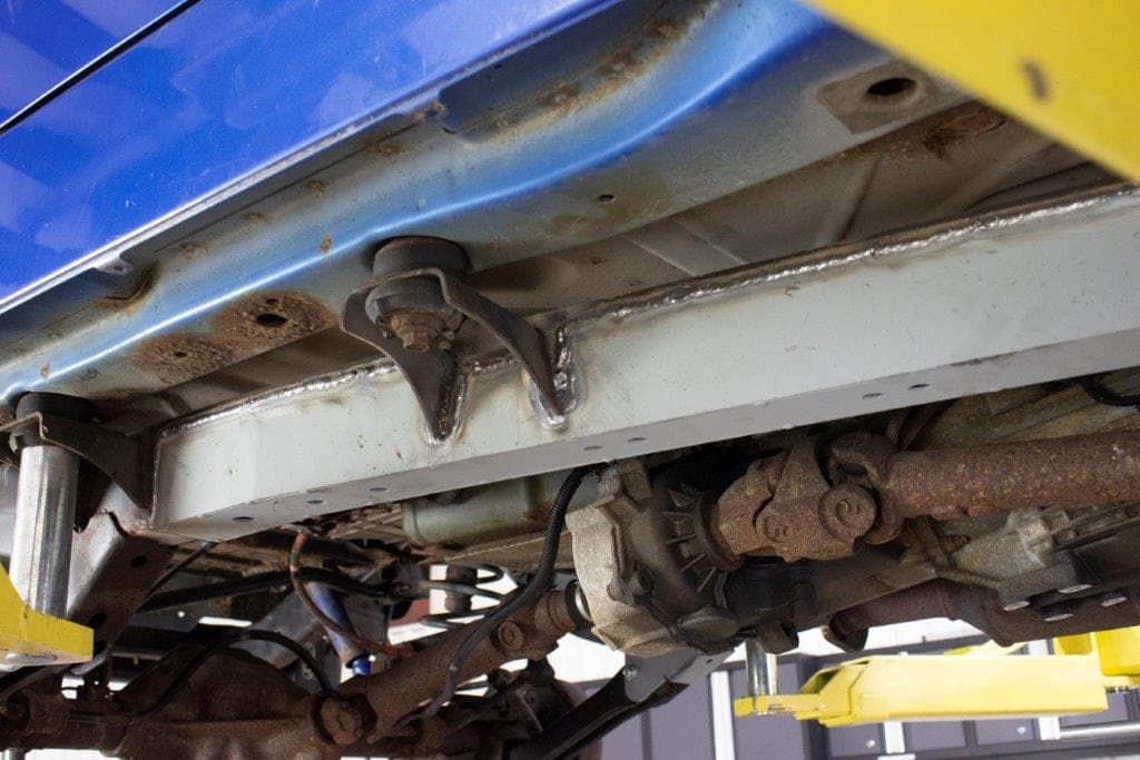 Rust Buster 1997-2006 Jeep Wrangler TJ & Wrangler Unlimited LJ Center Frame Section with Skid Plate Mount RB3062 product image