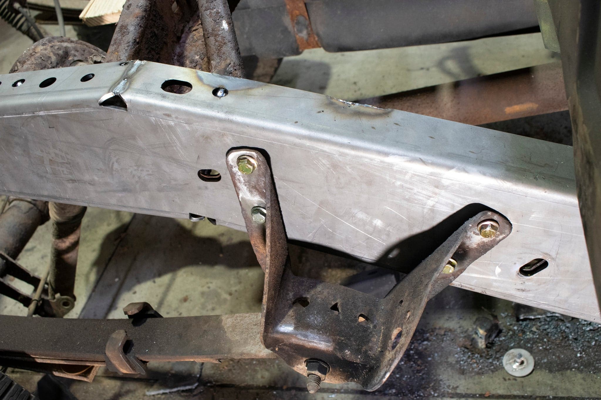 Rust Buster 1988-1998 Chevy/GMC C/K 1500/2500 Est Cab W/ 6 FT Bed Mid Frame Section RB7305 product image