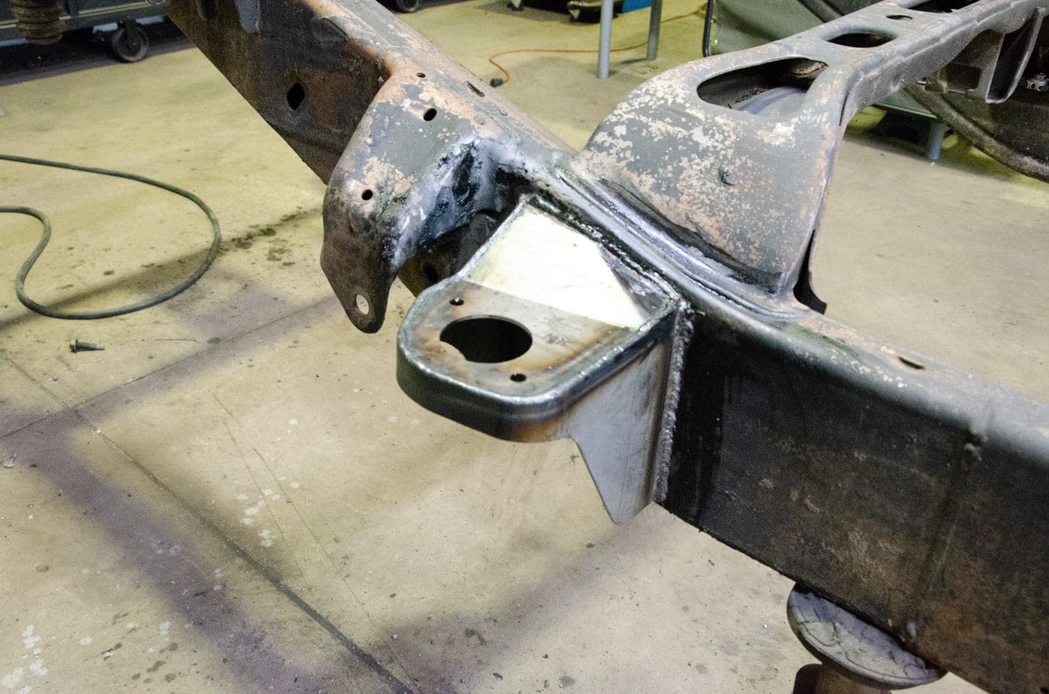 Rust Buster 2014-2018 CHEVY SILVERADO 1500 GMC SIERRA 150/ 2019 CHEVY SILVERADO LD GMC SIERRA LIMITED - FITS CREW CAB AND EXTENDED CAB REAR CAB MOUNT LEFT SIDE RB7394L product image