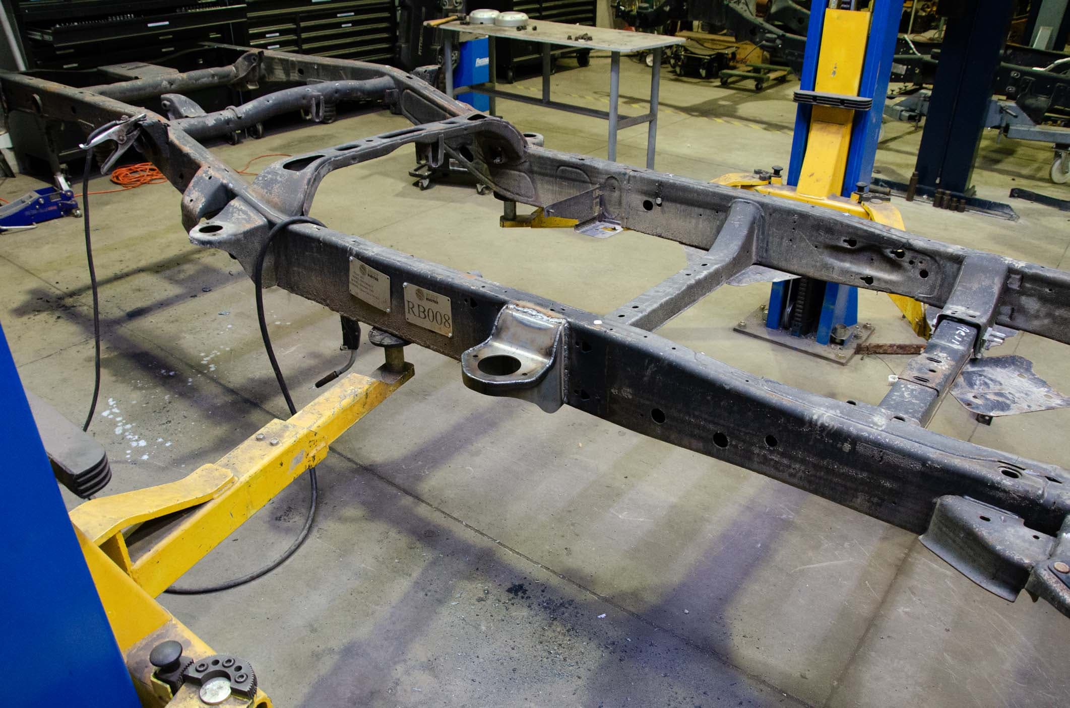 Rust Buster 2014-2018 CHEVY SILVERADO 1500 GMC SIERRA 150/ 2019 CHEVY SILVERADO LD GMC SIERRA LIMITED - FITS CREW CAB AND EXTENDED CAB CENTER CAB MOUNT LEFT SIDE RB7395L product image