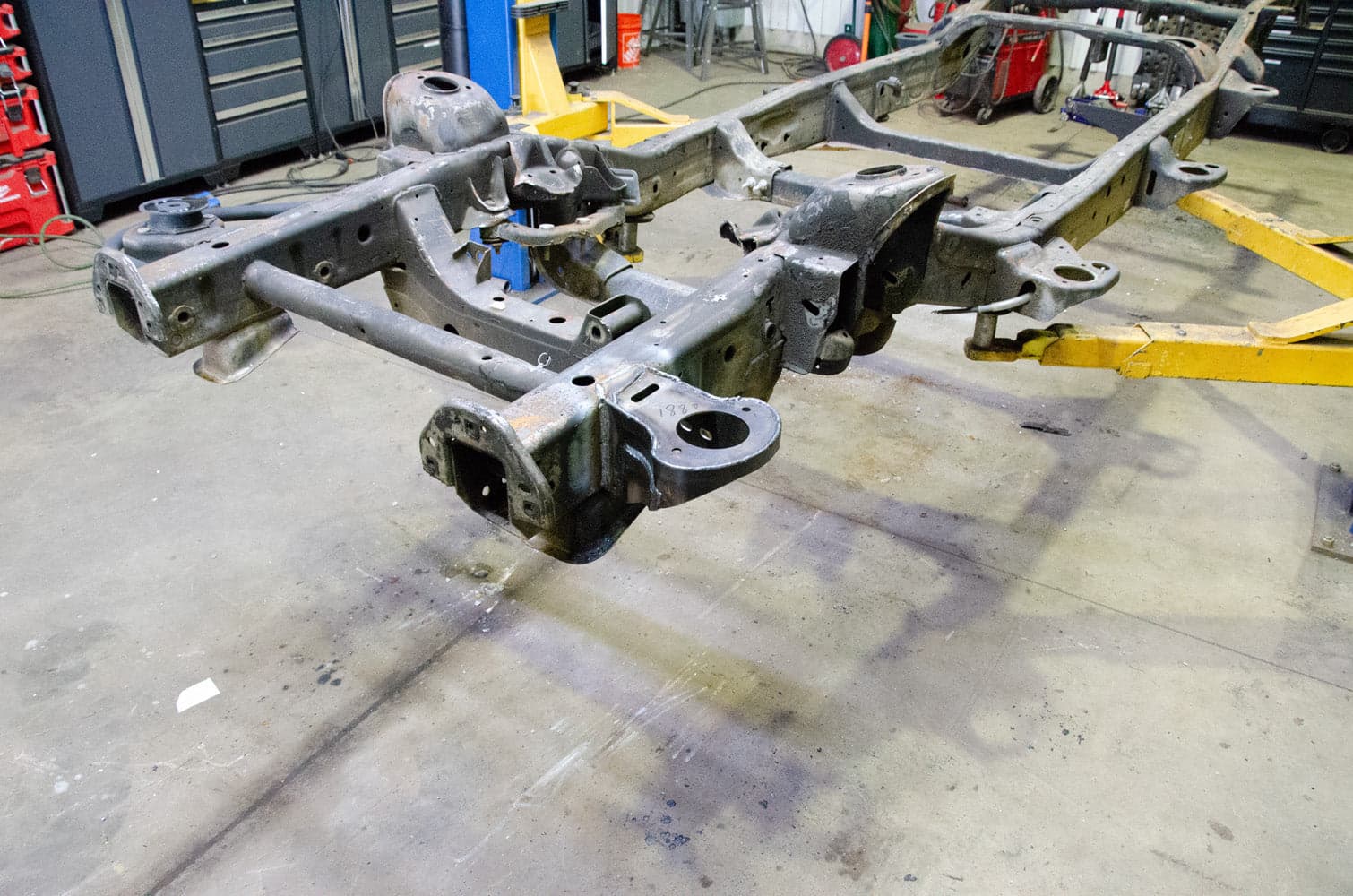 Rust Buster 2014-2019 CHEVY SILVERADO 1500 GMC SIERRA 1500 / 2019 CHEVY SILVERADO LD GMC SIERRA LIMITED - FITS ALL CAB AND BED CONFIGURATIONS CORE SUPPORT MOUNT LEFT SIDE RB7397L product image