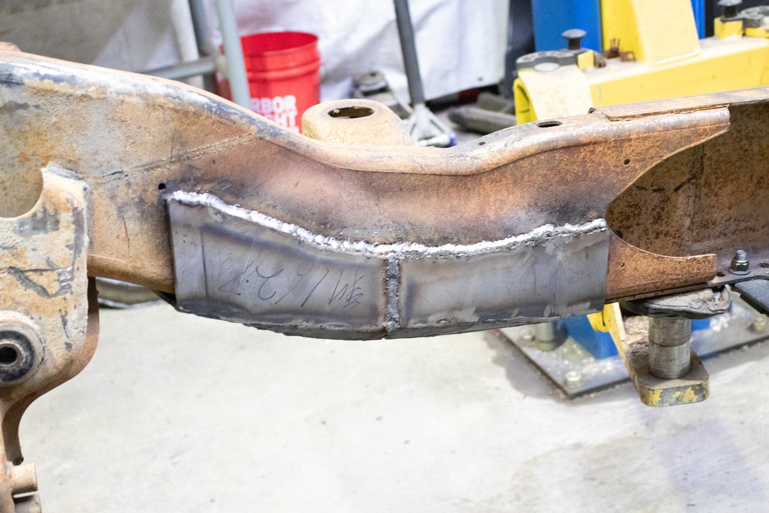 2001 2010 CHEVY SILVERADO 2500HD SHORT BED GMC SIERRA 2500HD SHORT BED FRONT FRAME SECTION RIGHT SIDE product image