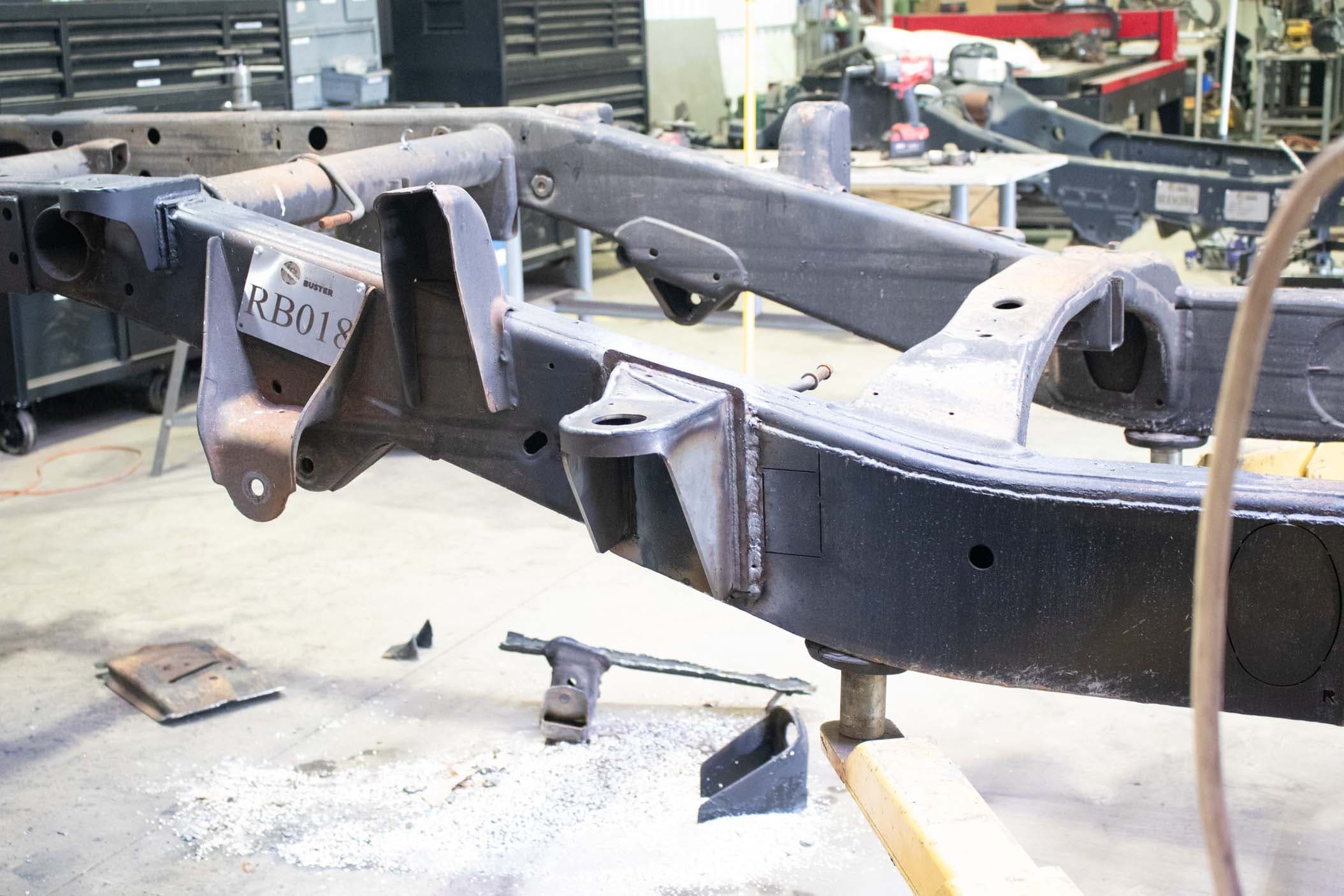 Rust Buster 2011-2018 CHEVY SILVERADO 2500HD 3500HD SINGLE REAR WHEELS GMC SIERRA 2500HD 3500HD SINGLE REAR WHEELS - FITS CREW CAB ONLY REAR CAB MOUNT LEFT SIDE RB7831L product image