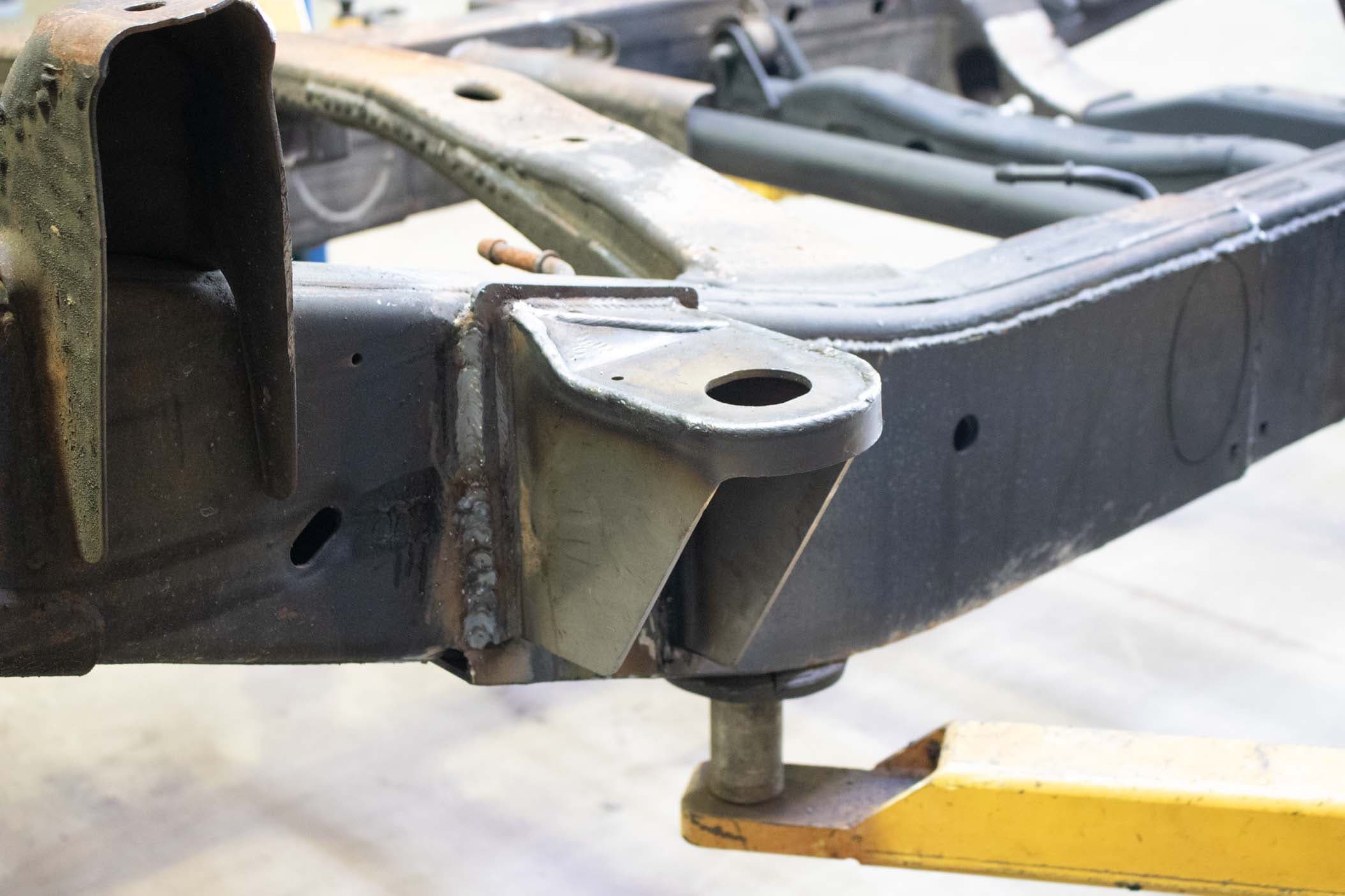 Rust Buster 2011-2018 CHEVY SILVERADO 2500HD 3500HD SINGLE REAR WHEELS GMC SIERRA 2500HD 3500HD SINGLE REAR WHEELS - FITS CREW CAB ONLY REAR CAB MOUNT LEFT SIDE RB7831L product image